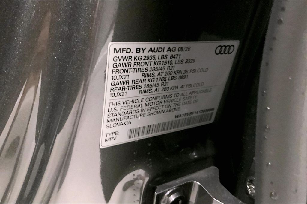 Thumbnail: 2026 Audi Q8 - 19