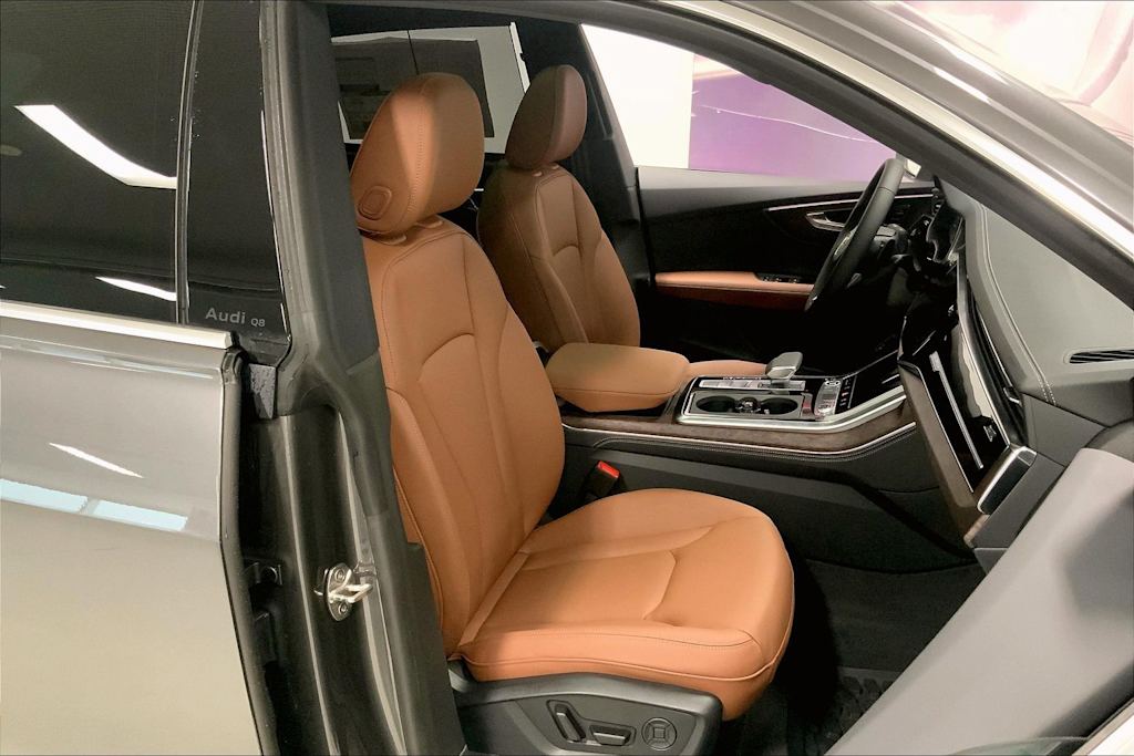 Thumbnail: 2026 Audi Q8 - 11