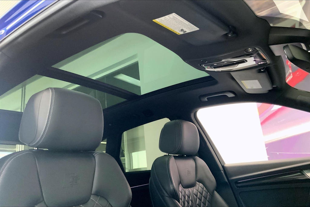 Thumbnail: 2023 Audi SQ5 - 28