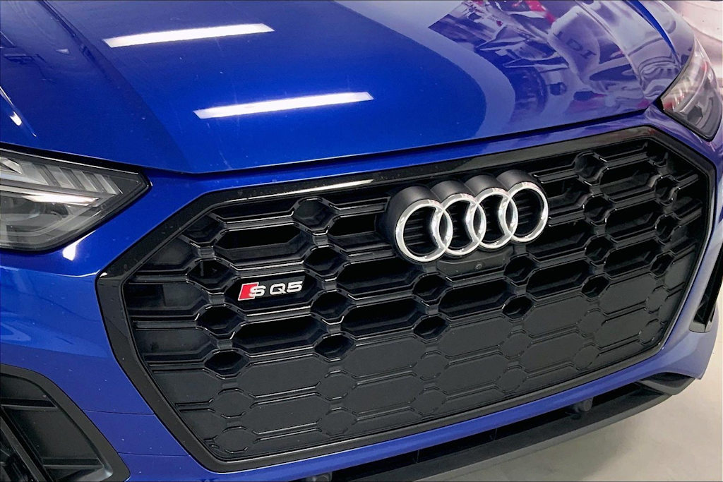 Thumbnail: 2023 Audi SQ5 - 31