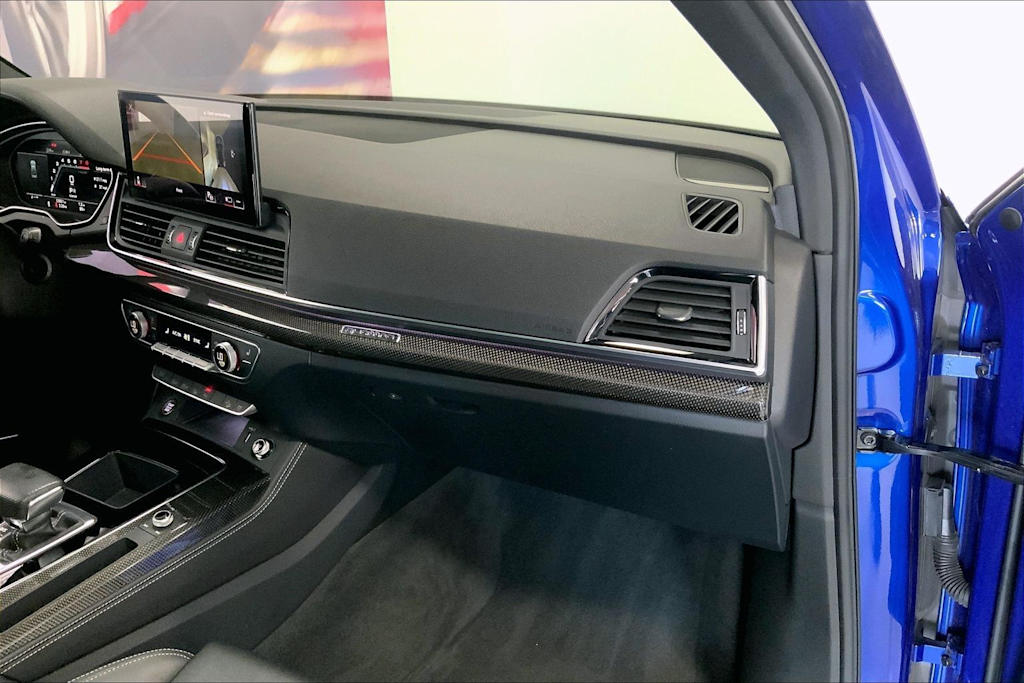 Thumbnail: 2023 Audi SQ5 - 22