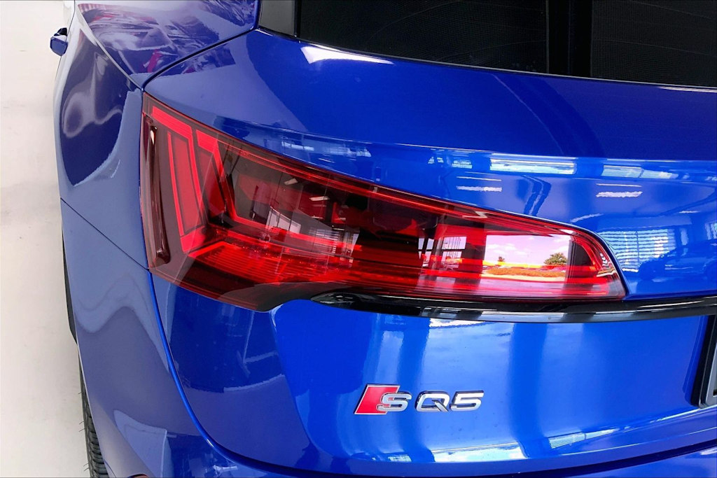 Thumbnail: 2023 Audi SQ5 - 30