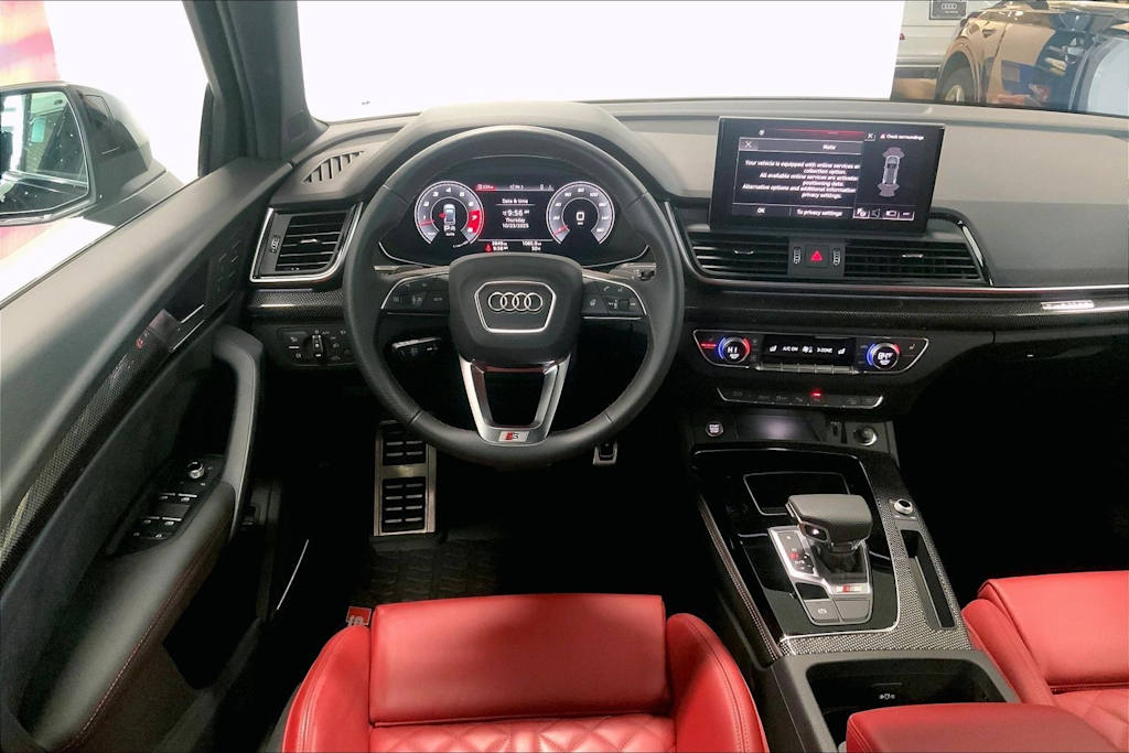 Thumbnail: 2024 Audi SQ5 - 12