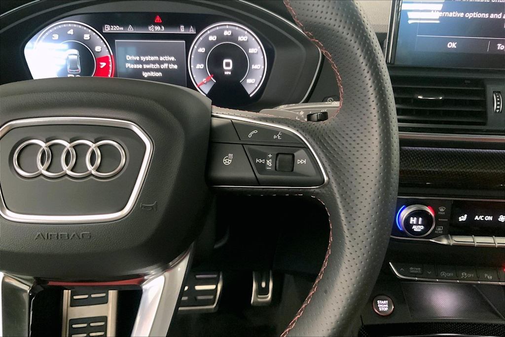 Thumbnail: 2024 Audi SQ5 - 23