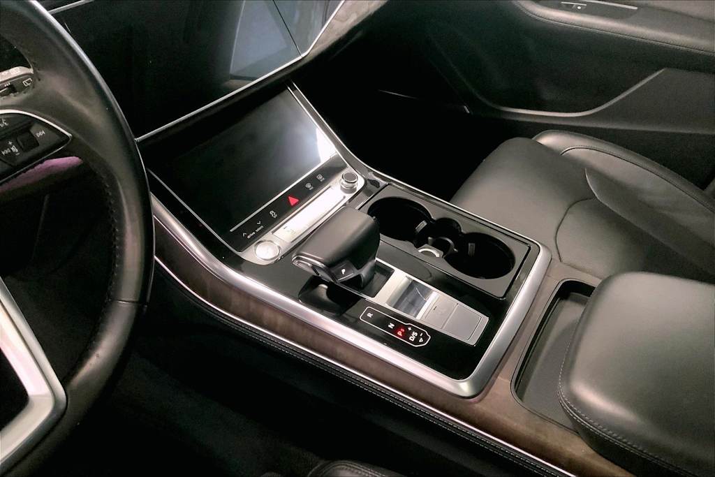 Thumbnail: 2019 Audi Q8 - 15