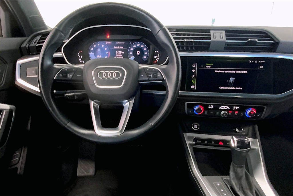 Thumbnail: 2023 Audi Q3 - 12