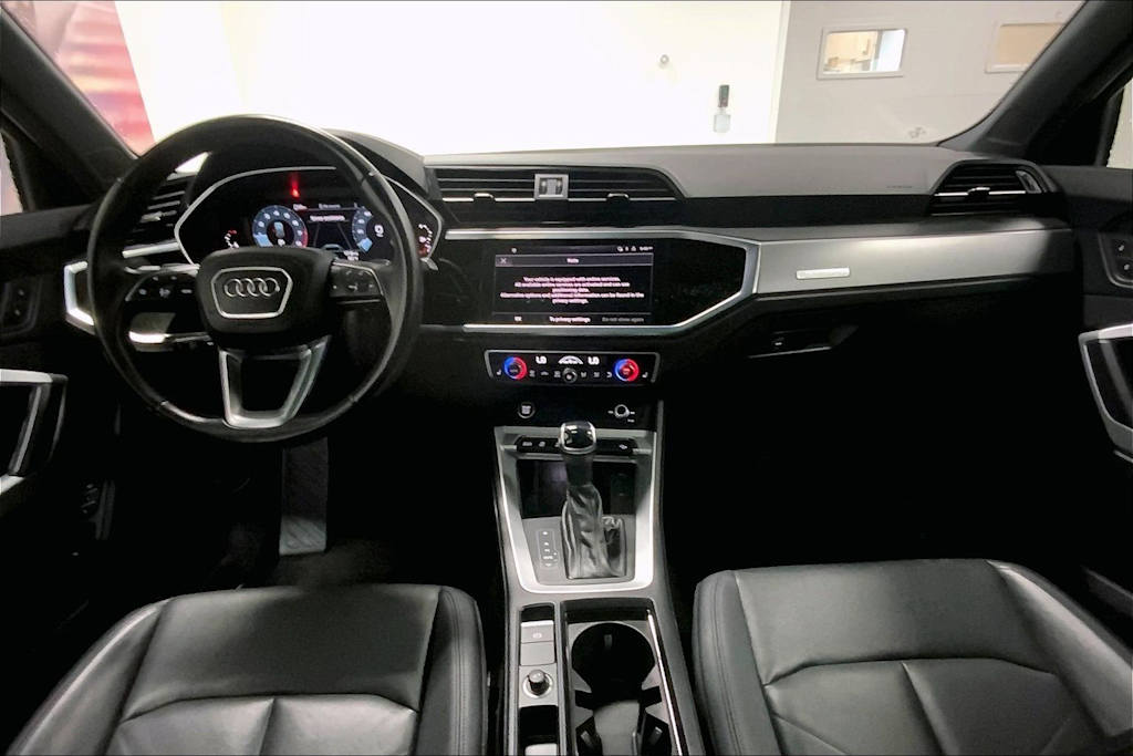 Thumbnail: 2024 Audi Q3 - 8
