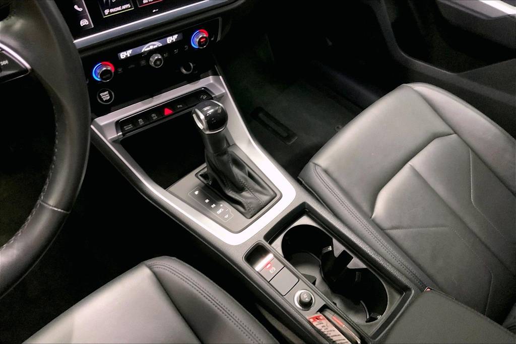 Thumbnail: 2022 Audi Q3 - 16