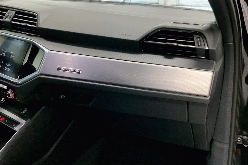 Thumbnail: 2022 Audi Q3 - 23