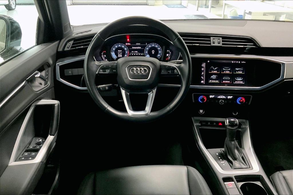 Thumbnail: 2022 Audi Q3 - 14