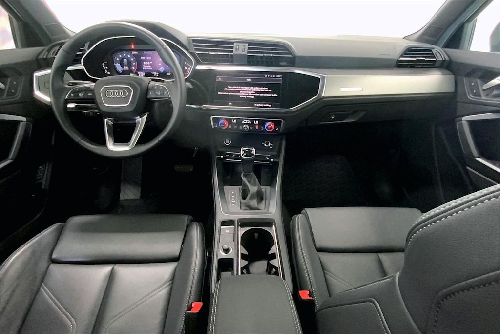 Thumbnail: 2025 Audi Q3 - 9