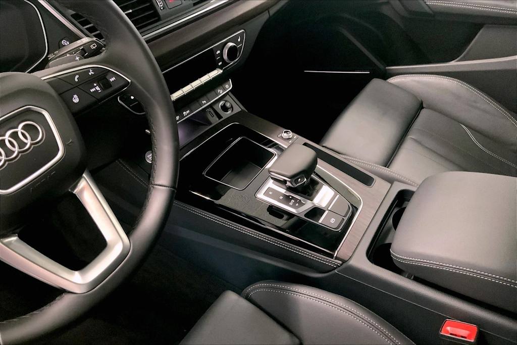 Thumbnail: 2025 Audi Q5 - 20