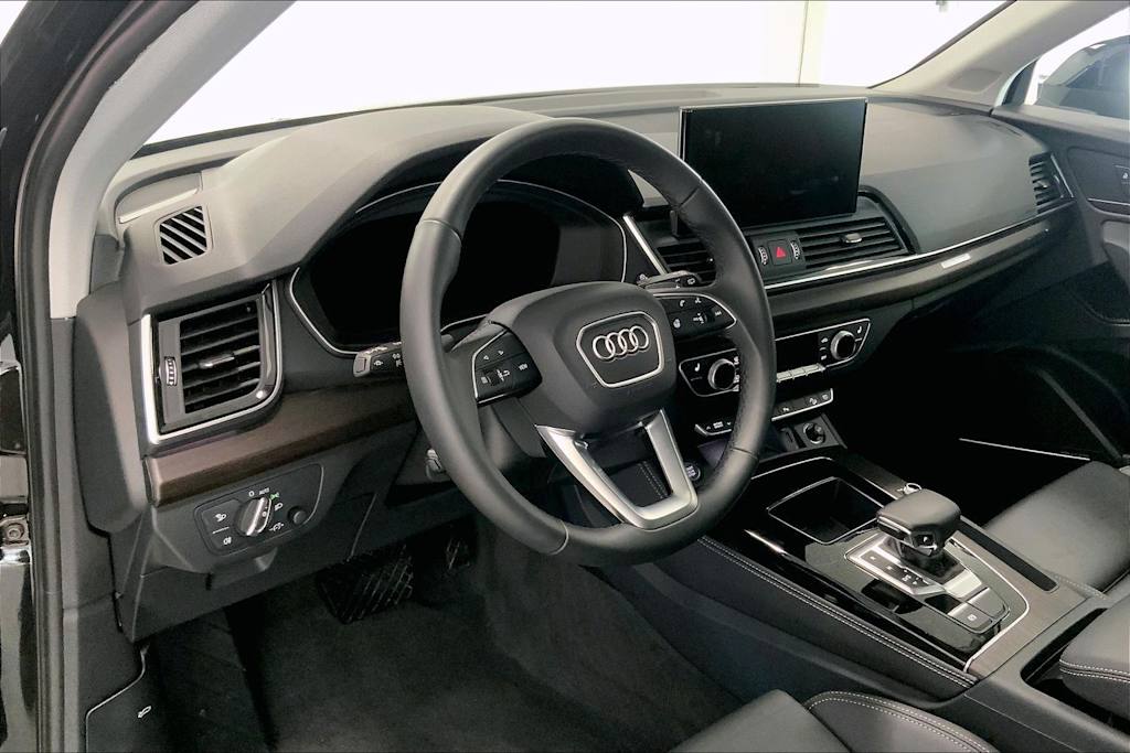 Thumbnail: 2025 Audi Q5 - 2