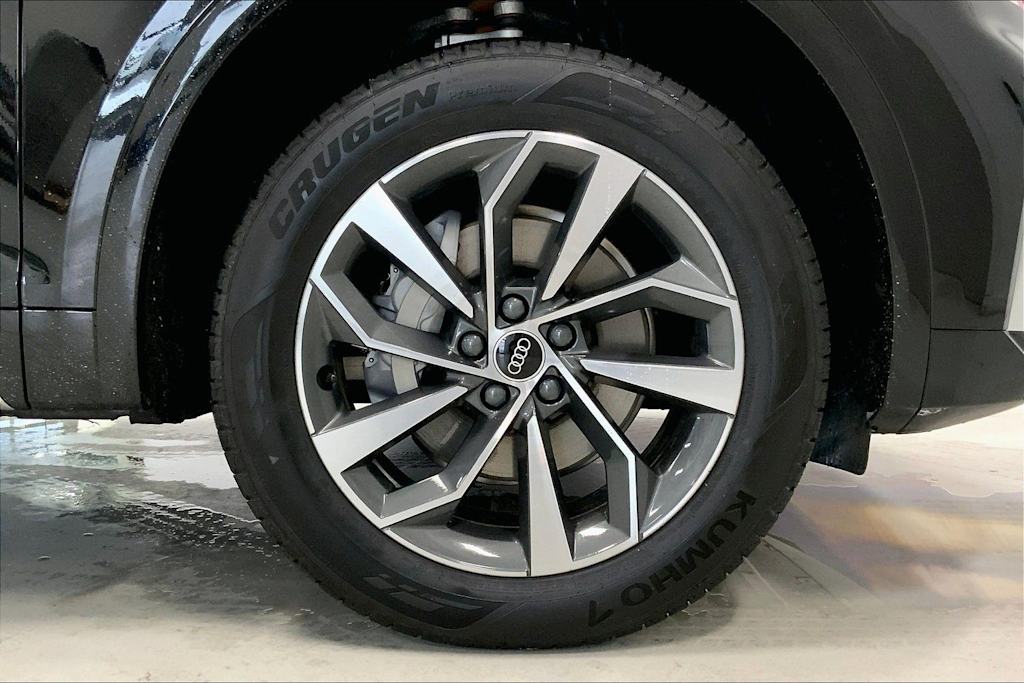 Thumbnail: 2023 Audi Q5 - 6