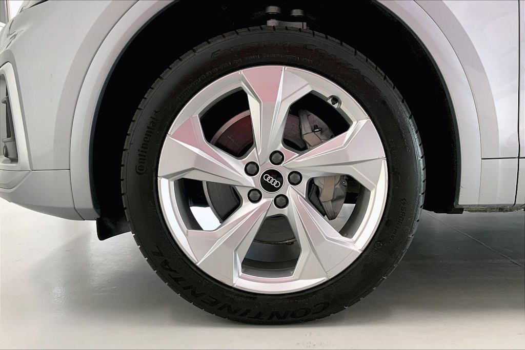2022 Audi Q5 Premium Plus 8
