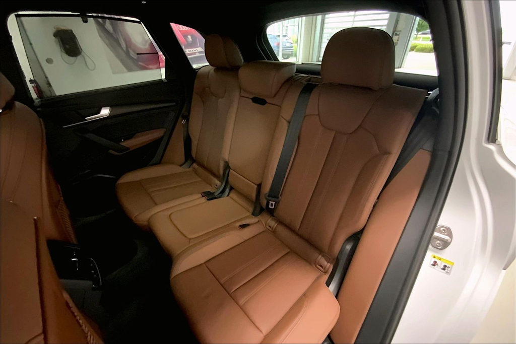 Thumbnail: 2023 Audi Q5 - 26