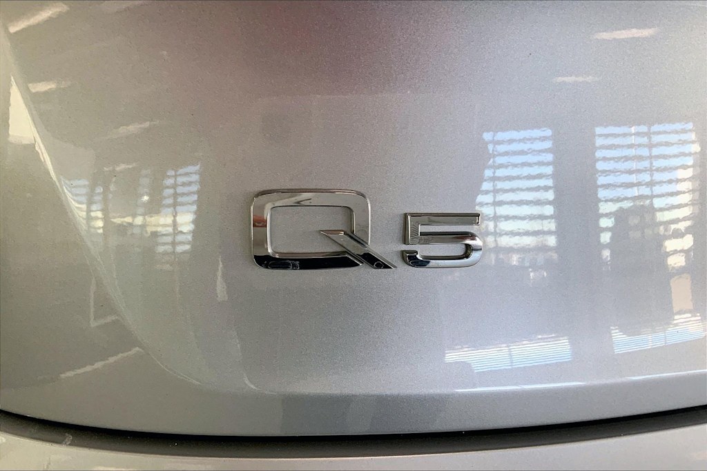 Thumbnail: 2022 Audi Q5 - 7