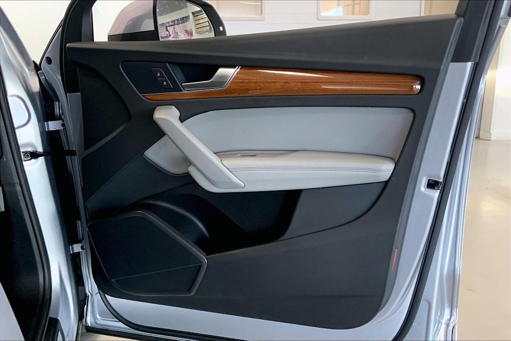 Thumbnail: 2022 Audi Q5 - 26