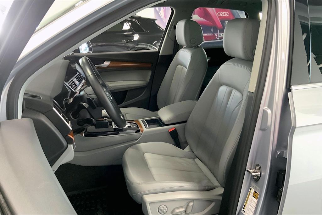 Thumbnail: 2022 Audi Q5 - 10