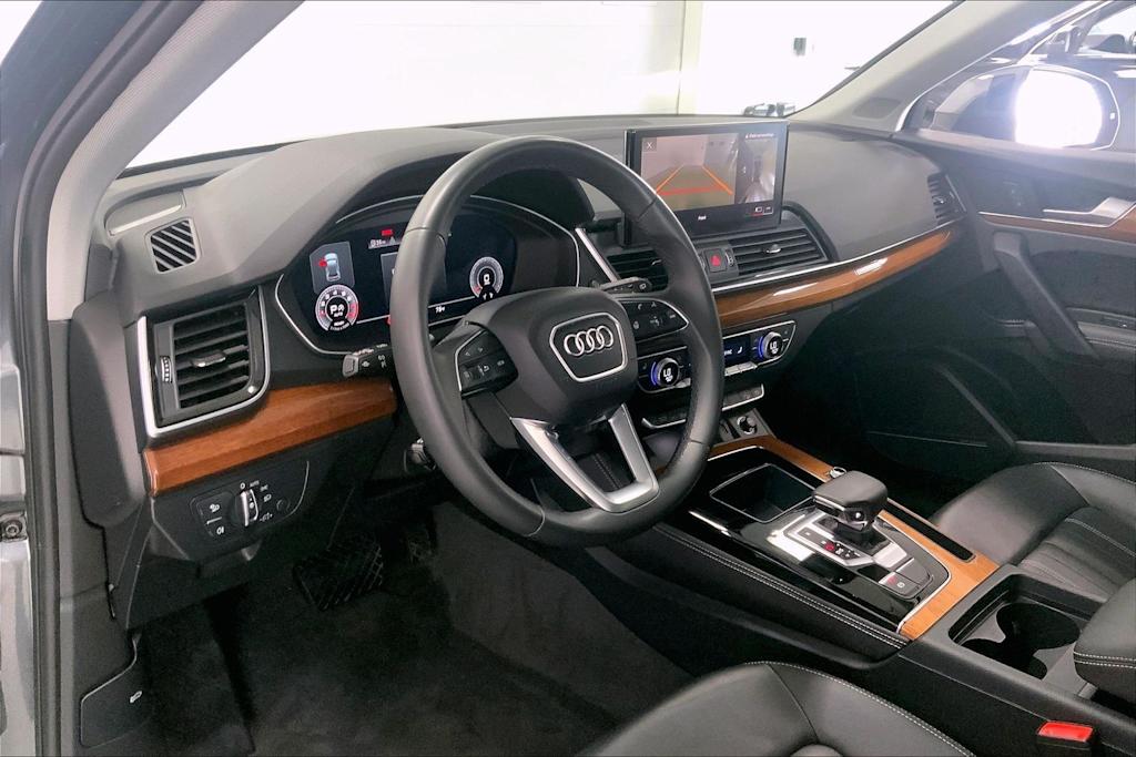 Thumbnail: 2023 Audi Q5 - 2