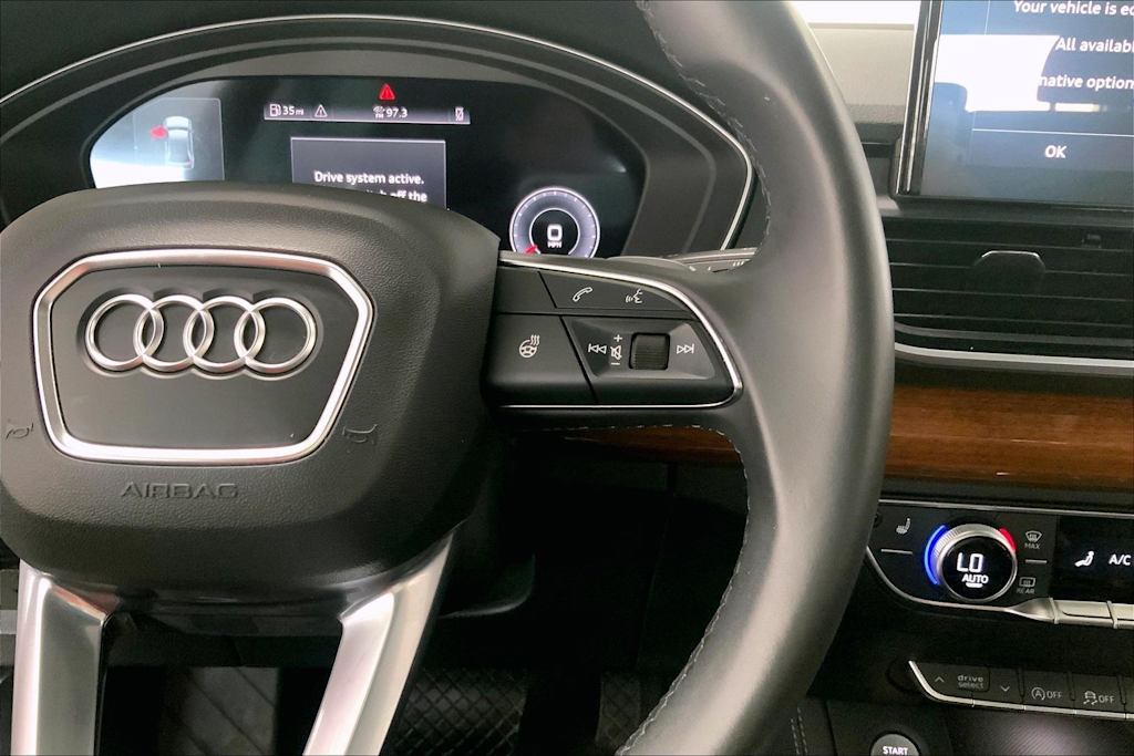 Thumbnail: 2023 Audi Q5 - 23