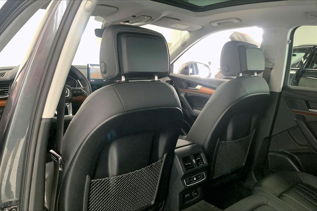 Thumbnail: 2023 Audi Q5 - 12