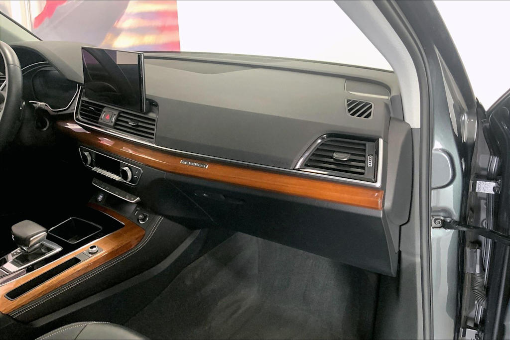 Thumbnail: 2023 Audi Q5 - 14