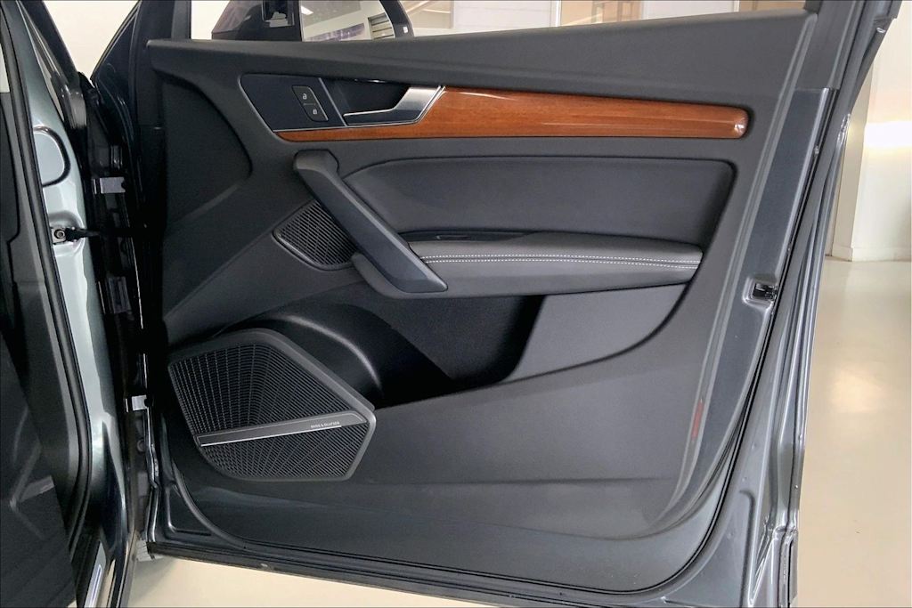 Thumbnail: 2023 Audi Q5 - 26