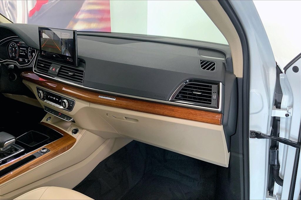 Thumbnail: 2023 Audi Q5 - 21