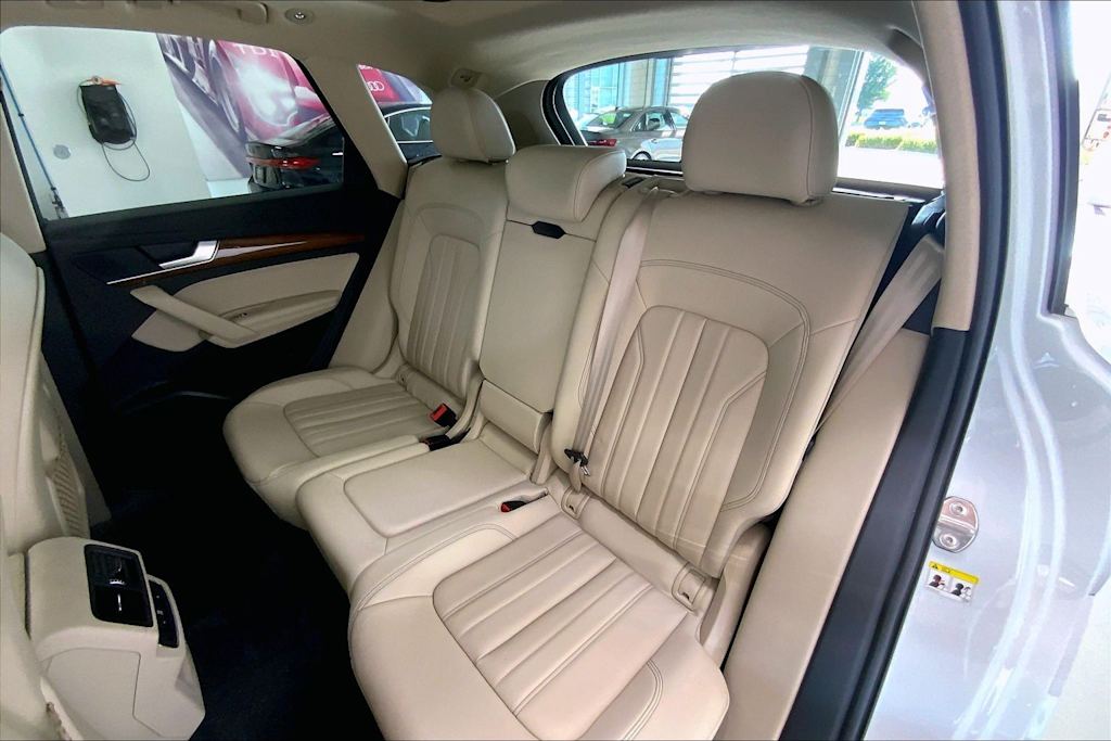 Thumbnail: 2023 Audi Q5 - 26