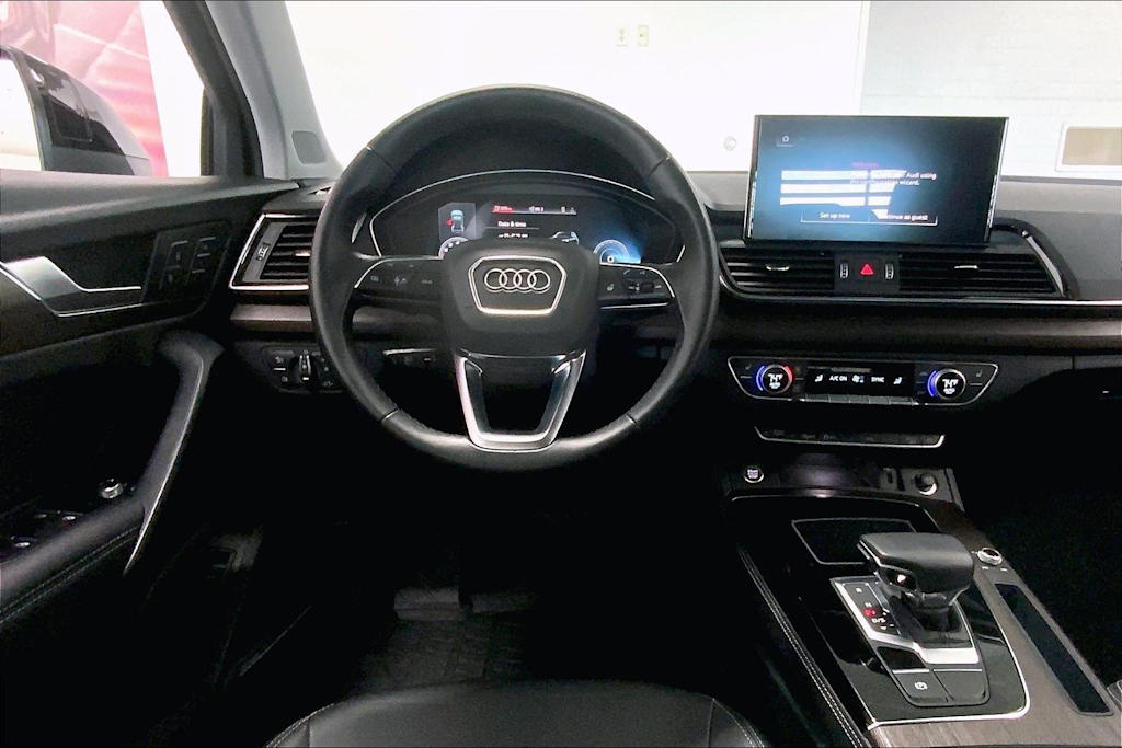 Thumbnail: 2023 Audi Q5 - 12