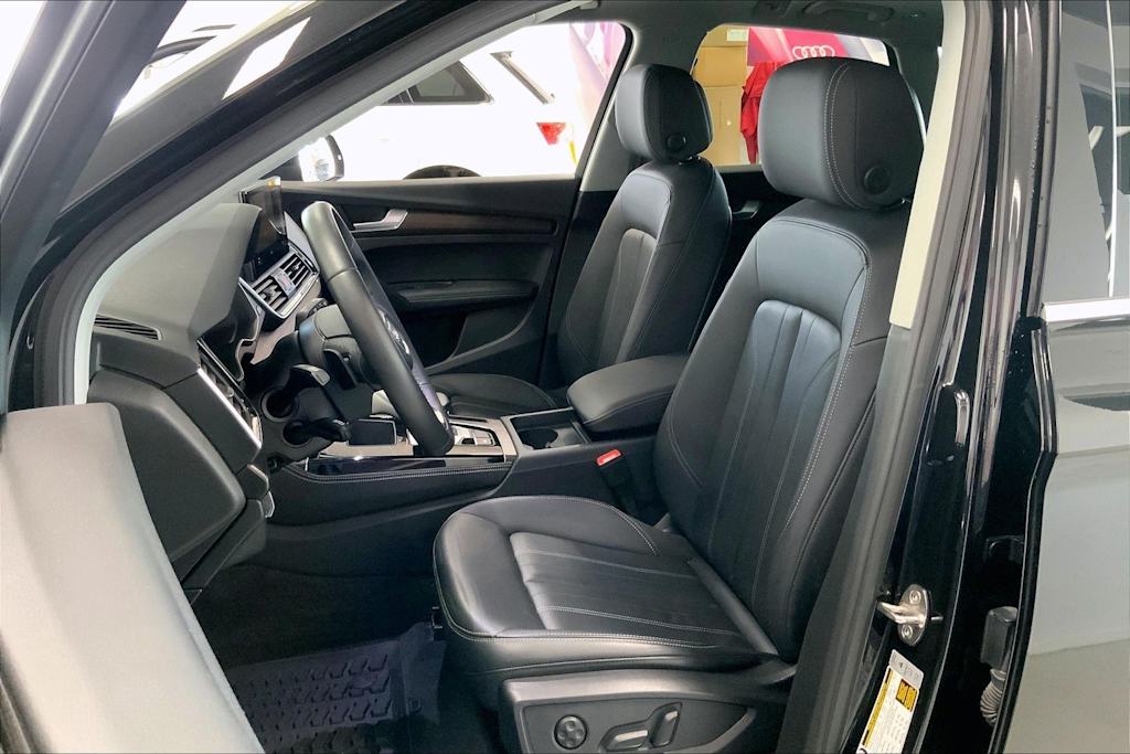 Thumbnail: 2023 Audi Q5 - 9