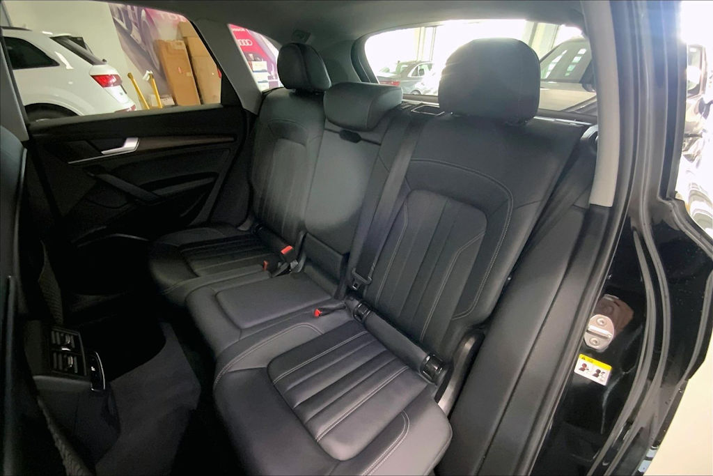 Thumbnail: 2023 Audi Q5 - 26