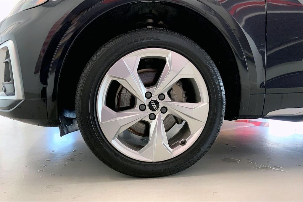 Thumbnail: 2023 Audi Q5 - 7