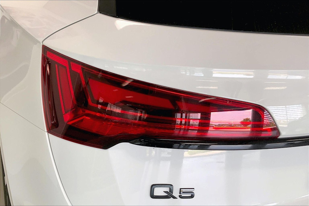 Thumbnail: 2023 Audi Q5 - 28