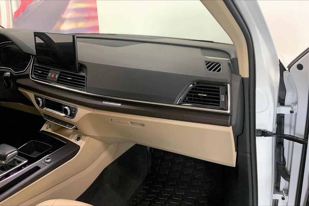 Thumbnail: 2023 Audi Q5 - 20