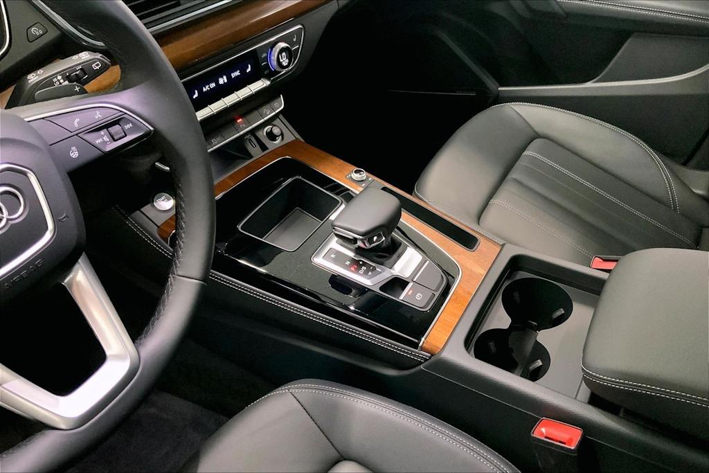 Thumbnail: 2023 Audi Q5 - 16