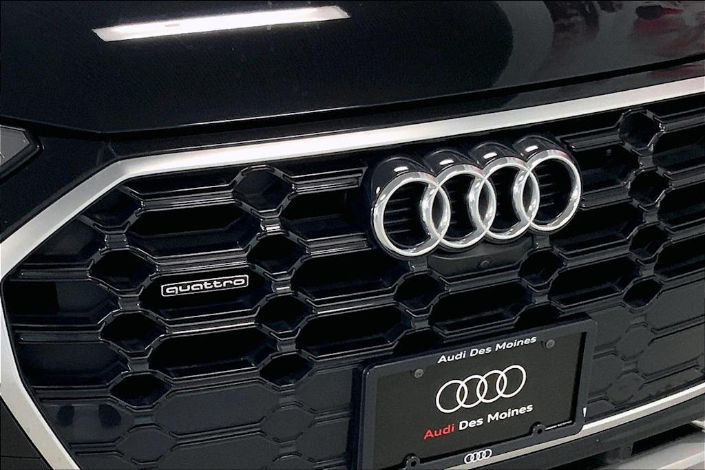 Thumbnail: 2023 Audi Q5 - 7