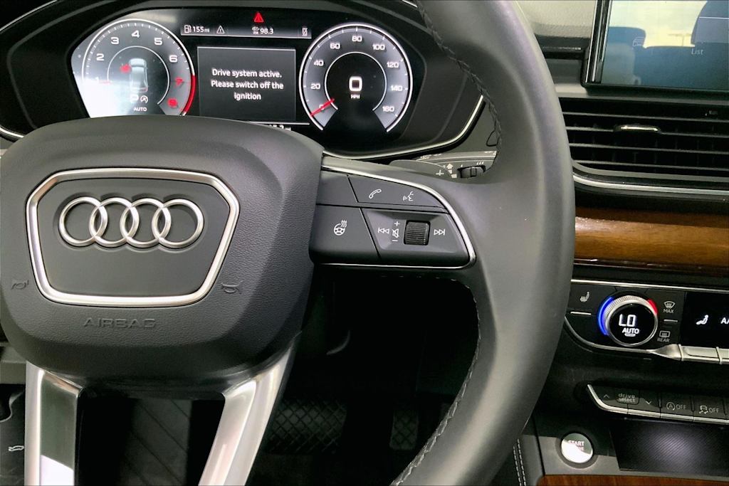 Thumbnail: 2023 Audi Q5 - 23