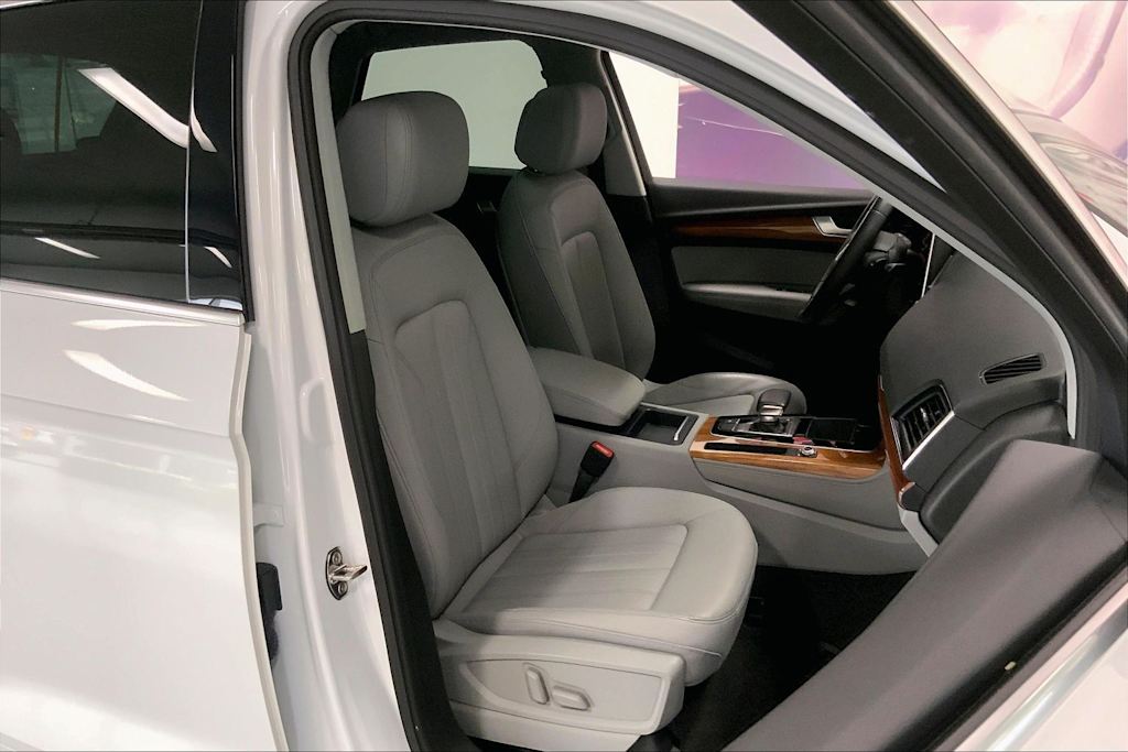 Thumbnail: 2022 Audi Q5 - 21