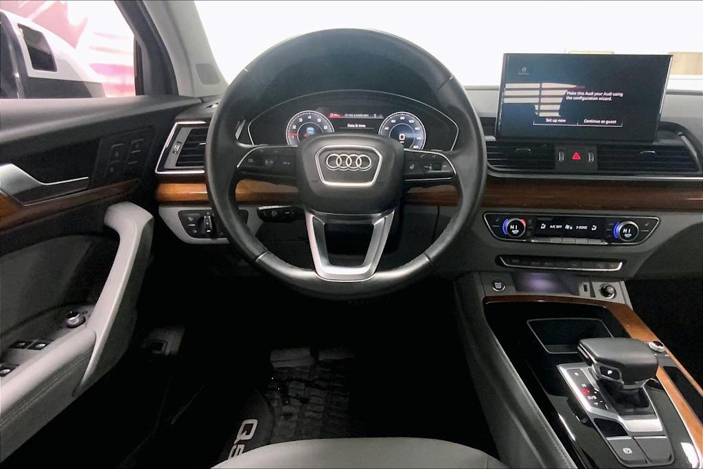 Thumbnail: 2022 Audi Q5 - 13