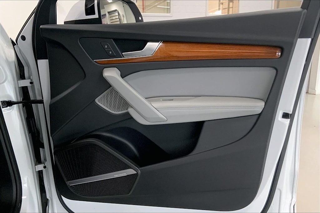 Thumbnail: 2022 Audi Q5 - 27