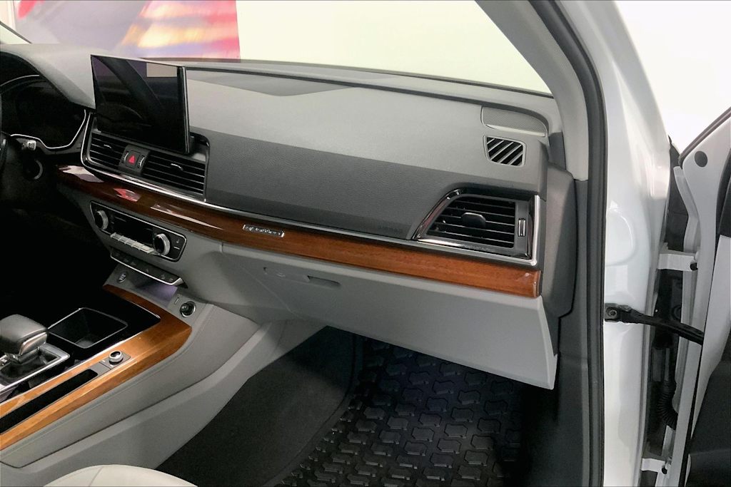 Thumbnail: 2022 Audi Q5 - 14