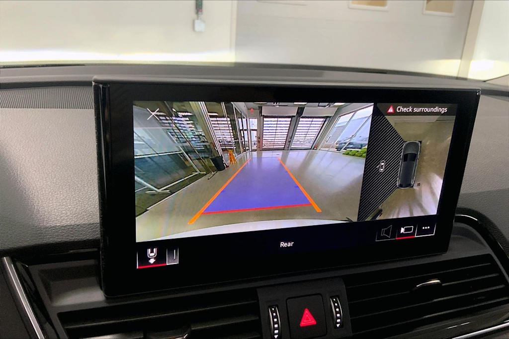 Thumbnail: 2022 Audi Q5 - 15