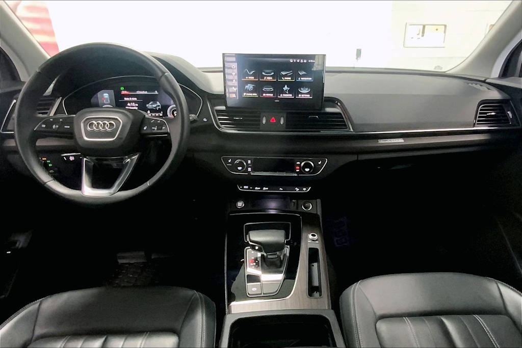 Thumbnail: 2022 Audi Q5 - 9