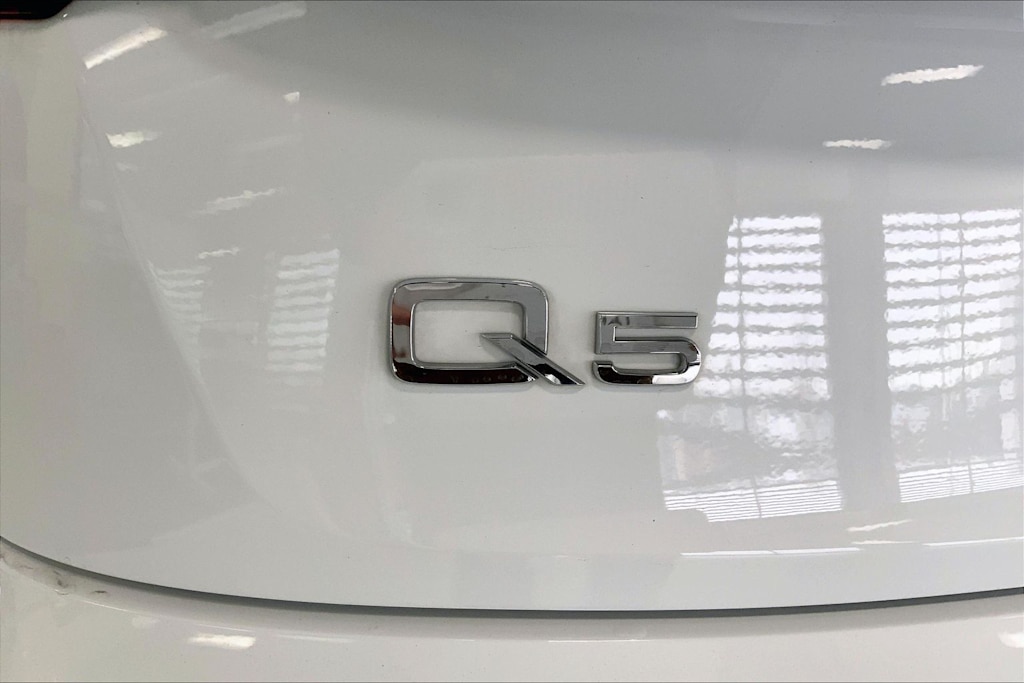 Thumbnail: 2022 Audi Q5 - 7