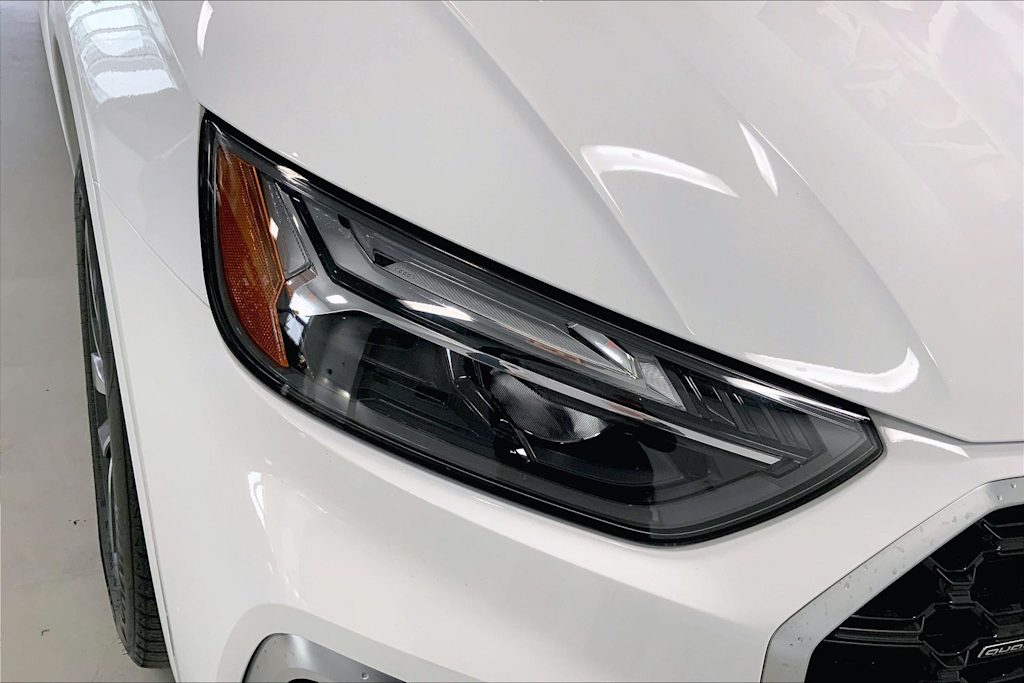 Thumbnail: 2022 Audi Q5 - 29