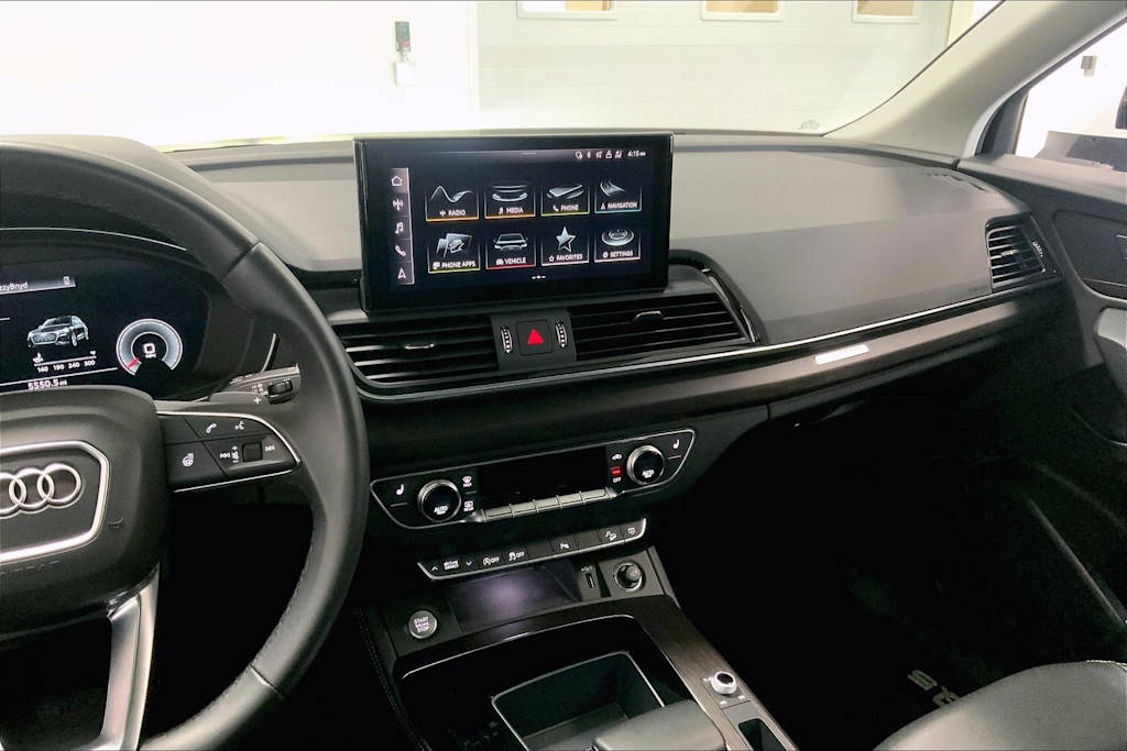 Thumbnail: 2022 Audi Q5 - 14