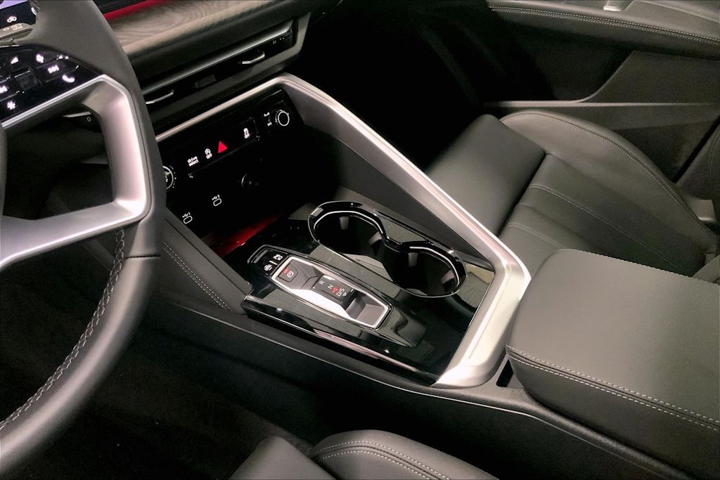 Thumbnail: 2026 Audi Q5 - 15