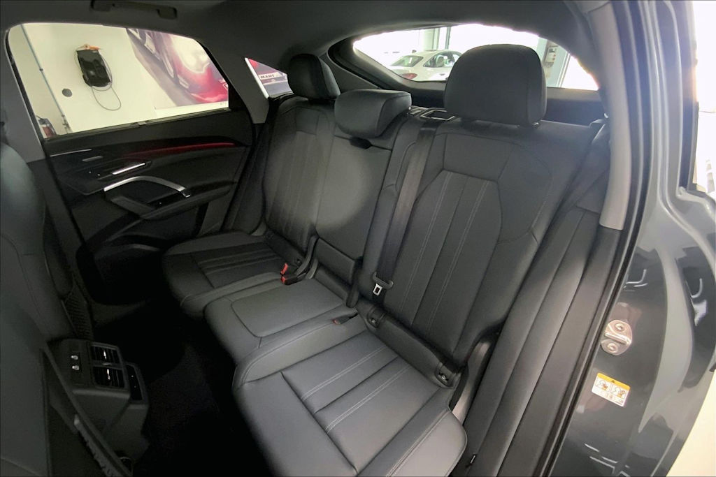 Thumbnail: 2026 Audi Q5 - 19